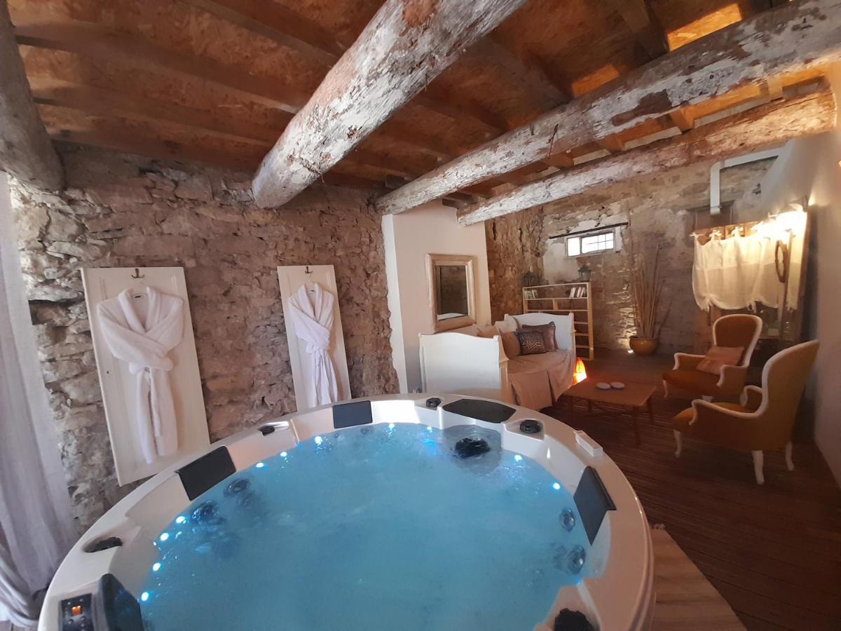 La maisonnette avec SPA et piscine Sainte-Valière Extérieur photo